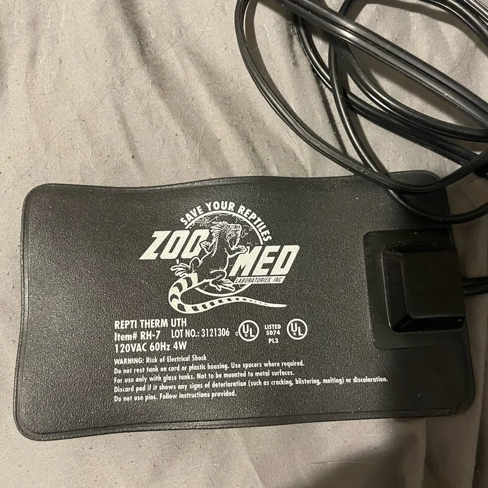 ❤️2/$25 ReptiTherm UTH Heating Pad - Black